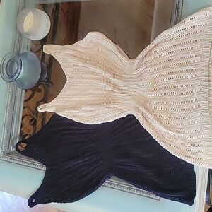 Two Cupshe crochet cover-ups